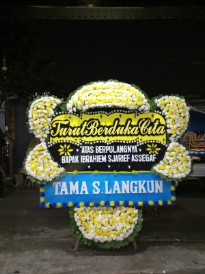 Papan Bunga Duka di Langkahan